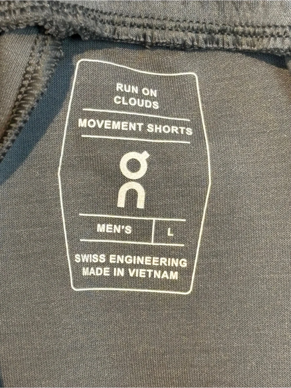 On Cloud Movement Athletic men’s shorts size LG.